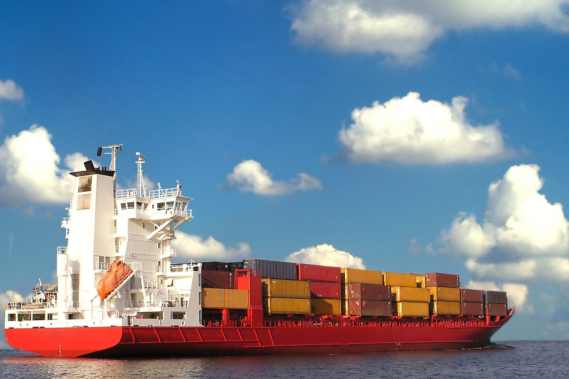 hectorgalarza-cargo-449784_1920.jpg