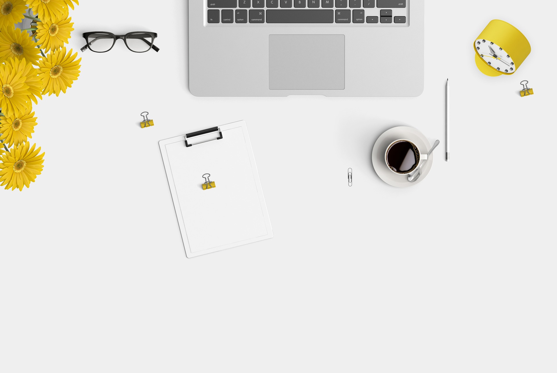 theglassdesk-desktop-view-5288037_1920.jpg