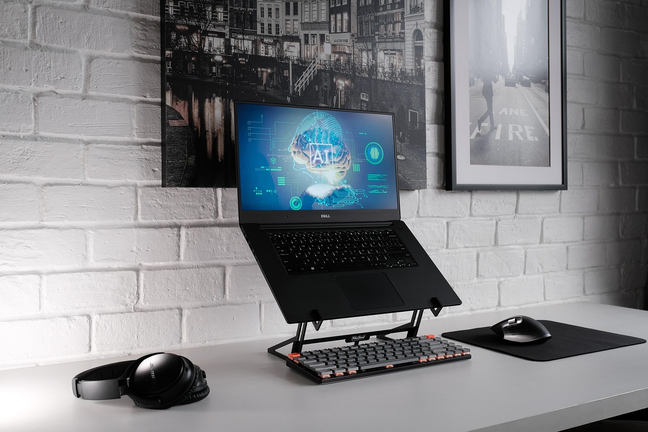 laptop-6332544_1280-499.jpg